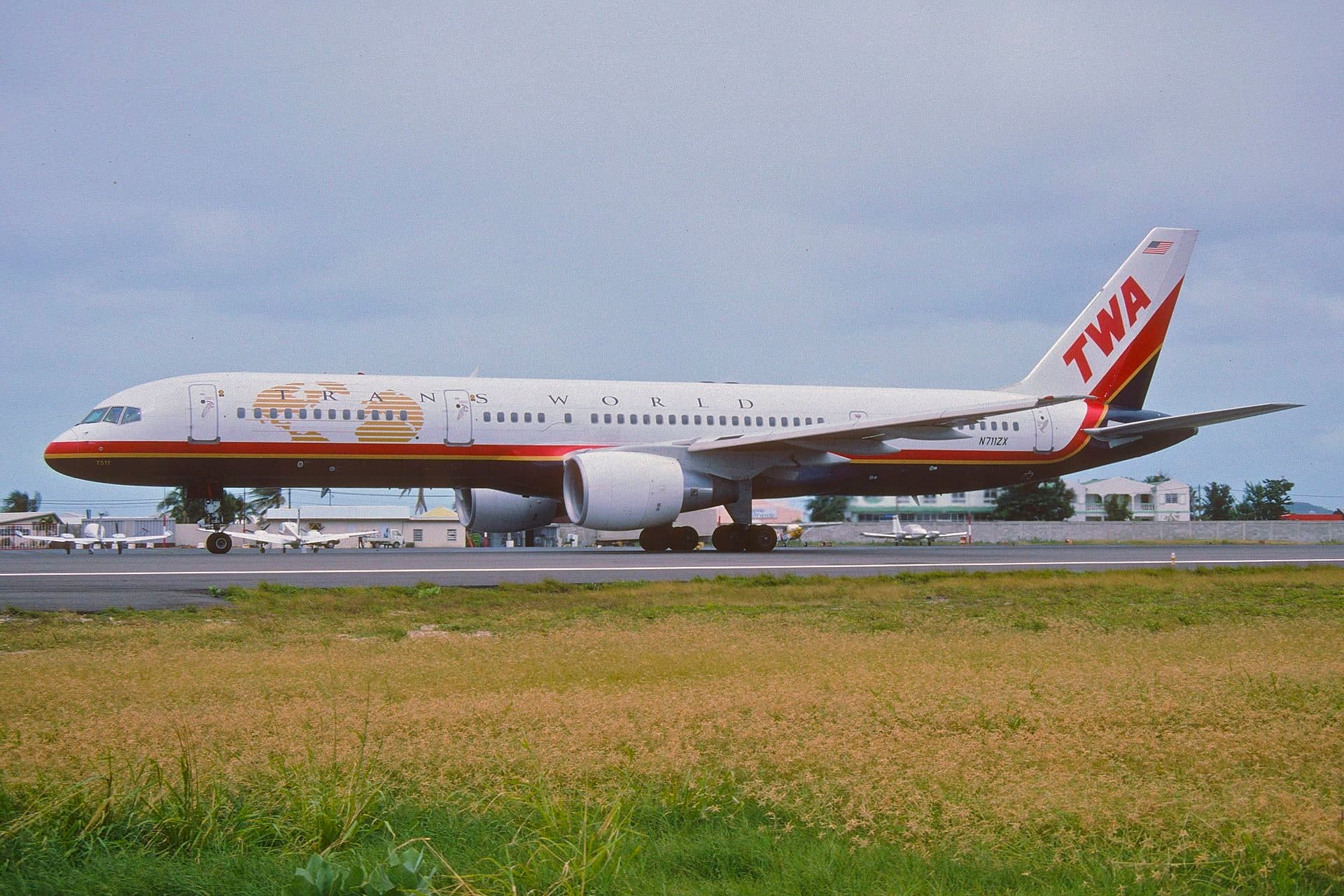 N711ZX — Boeing