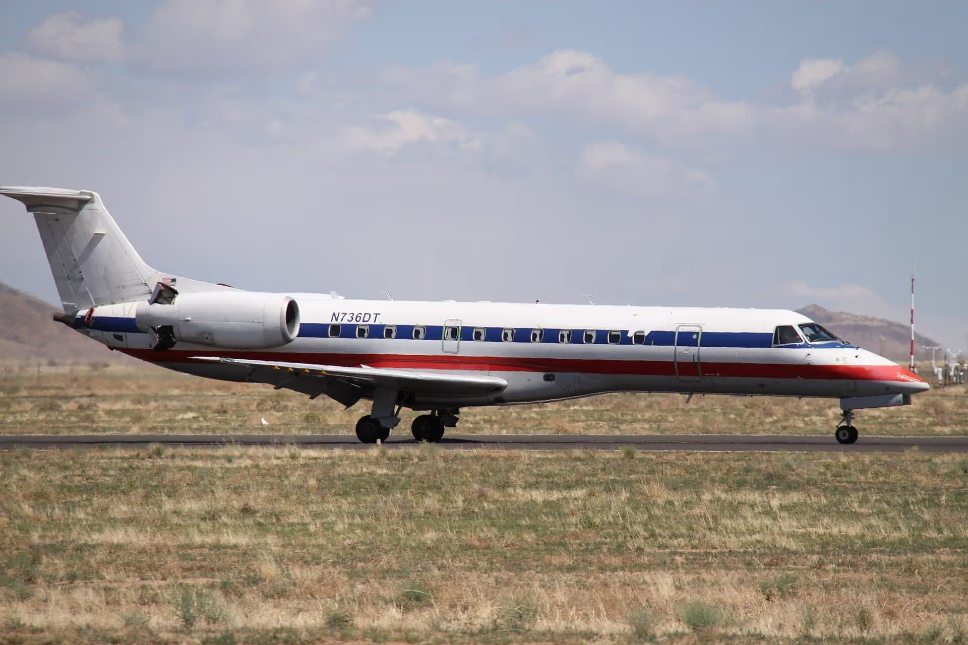 N736DT — Business jet