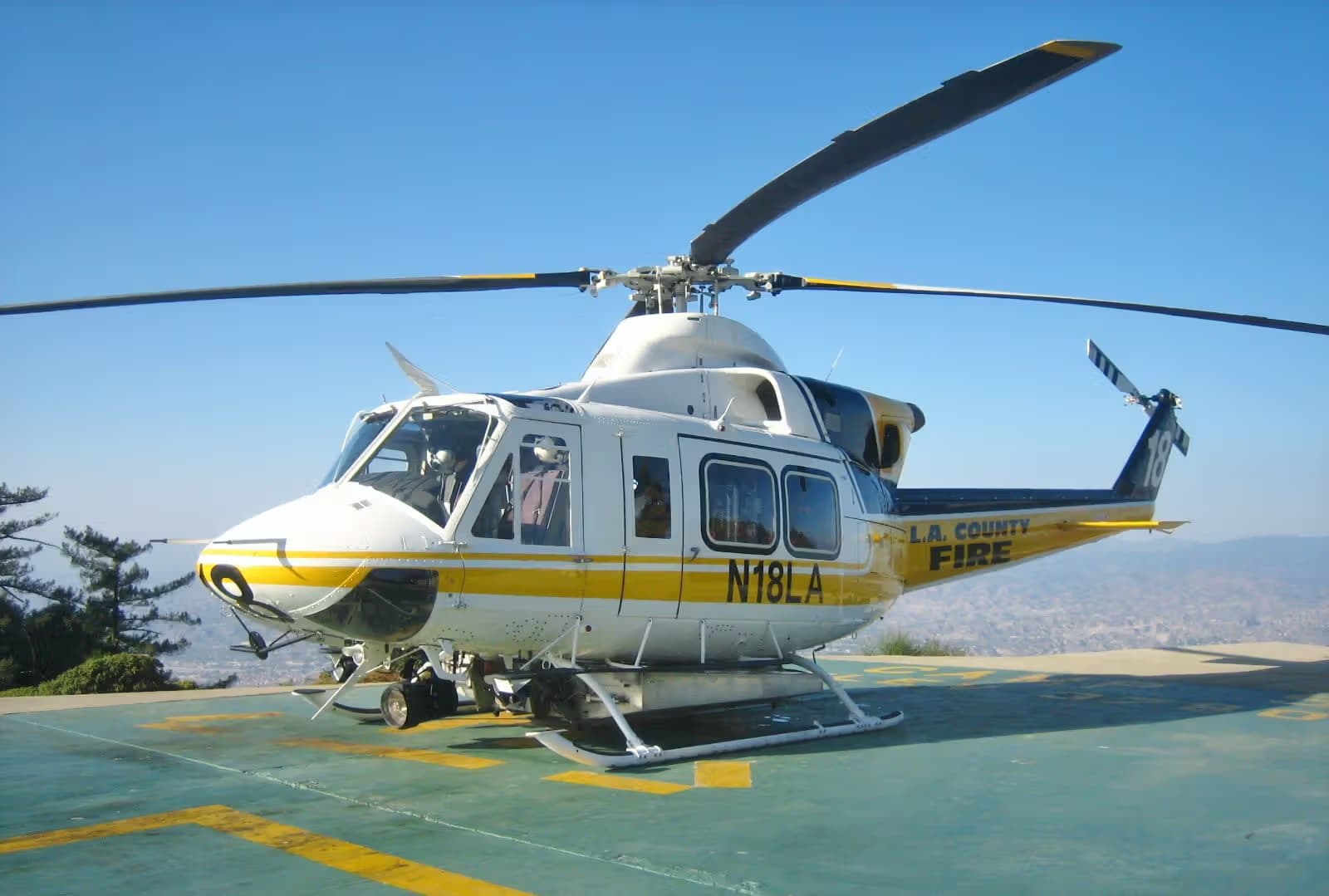 N18LA — Helicopter