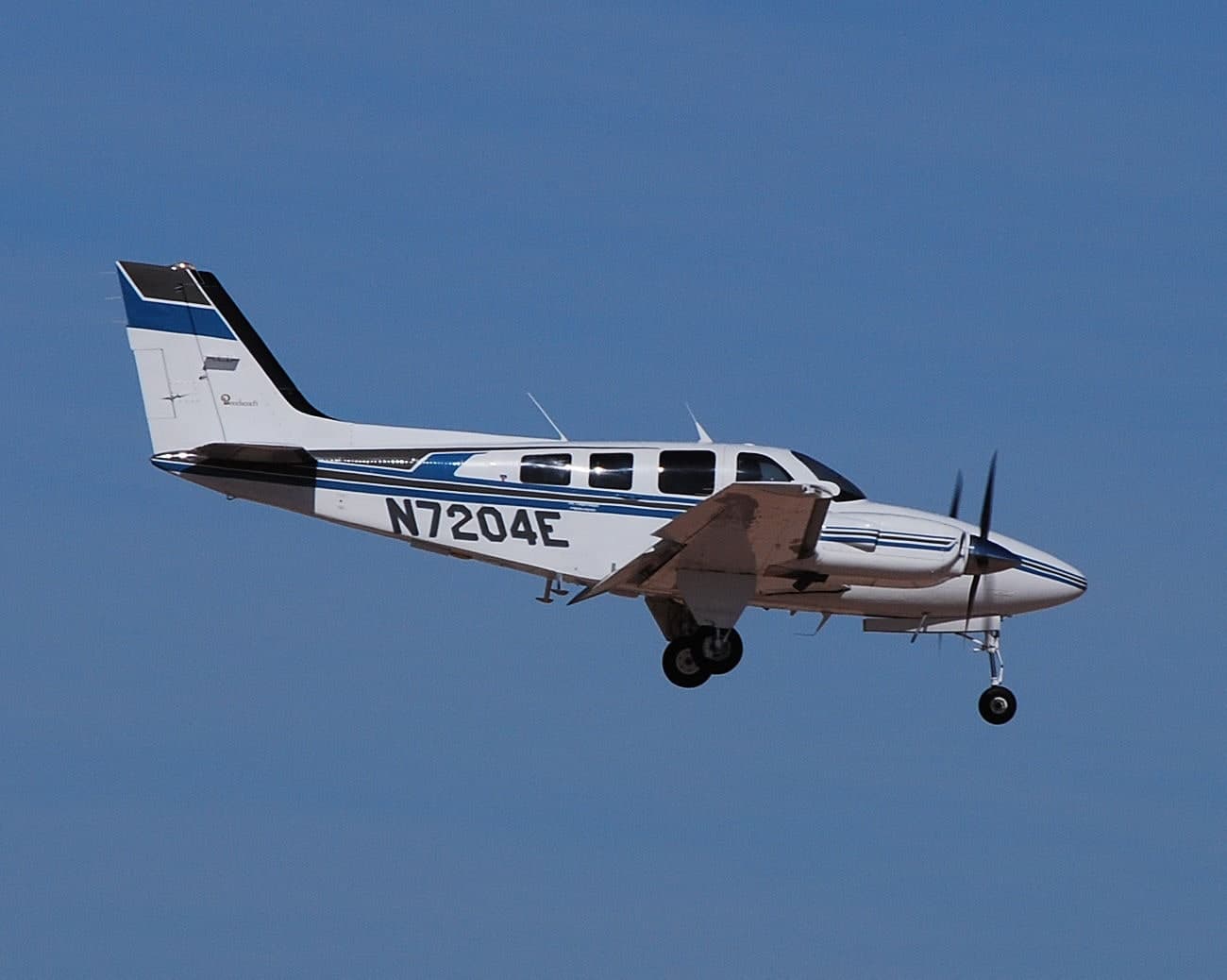N7204E — Beechcraft