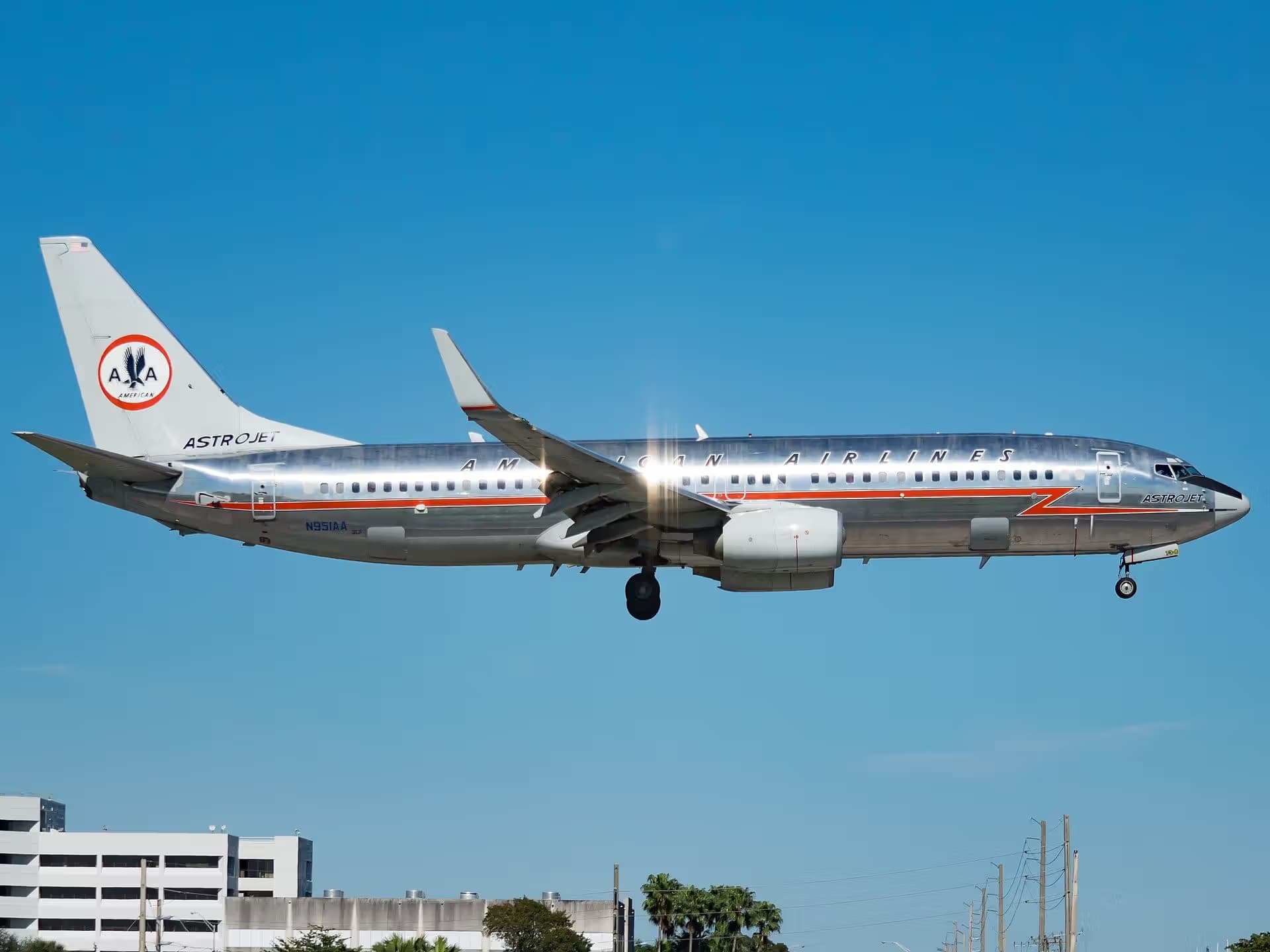 N951AA — Aircraft at Miami International Airport