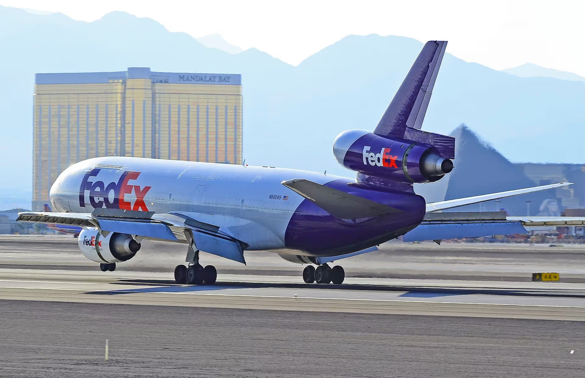 N68049 — Aircraft