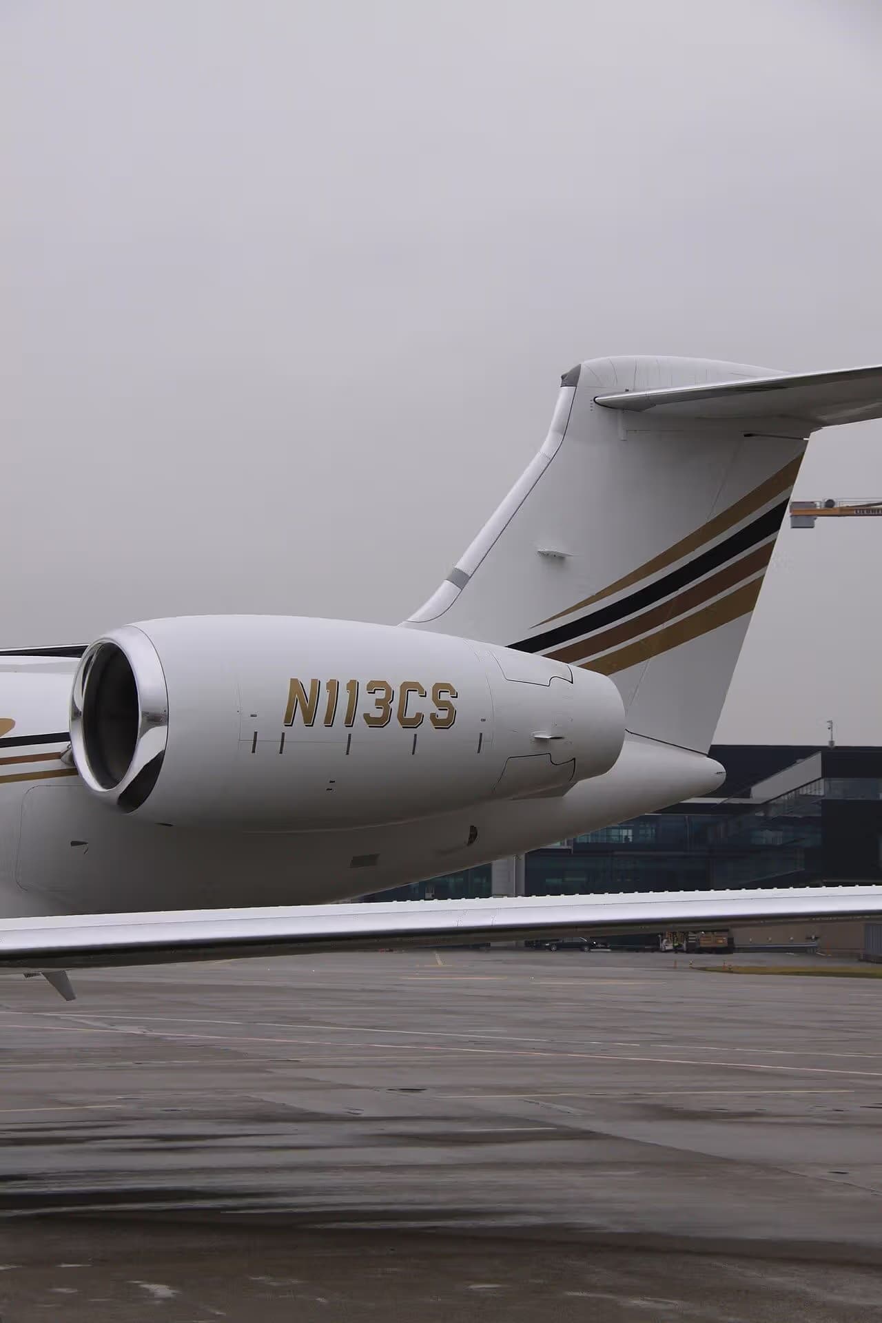 N113CS — Business jet