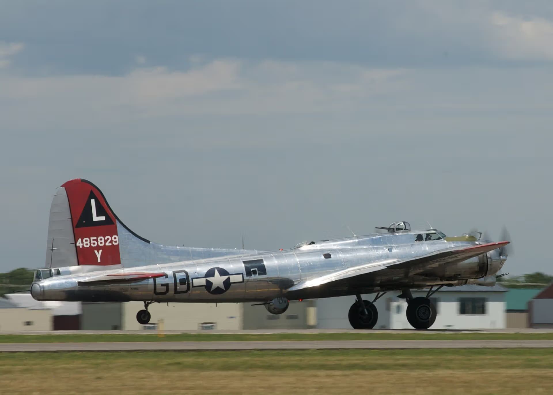 Unidentified — Aircraft