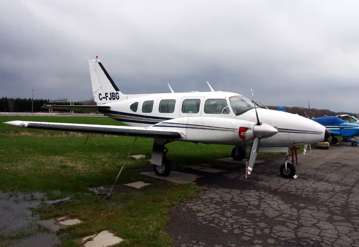 C-FJBG — Piper