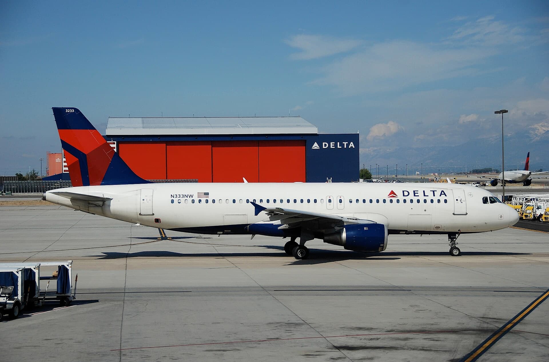 N333NW — Airbus