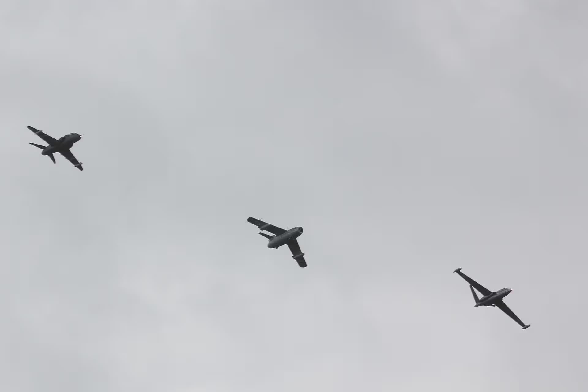 N104CJ — Glider