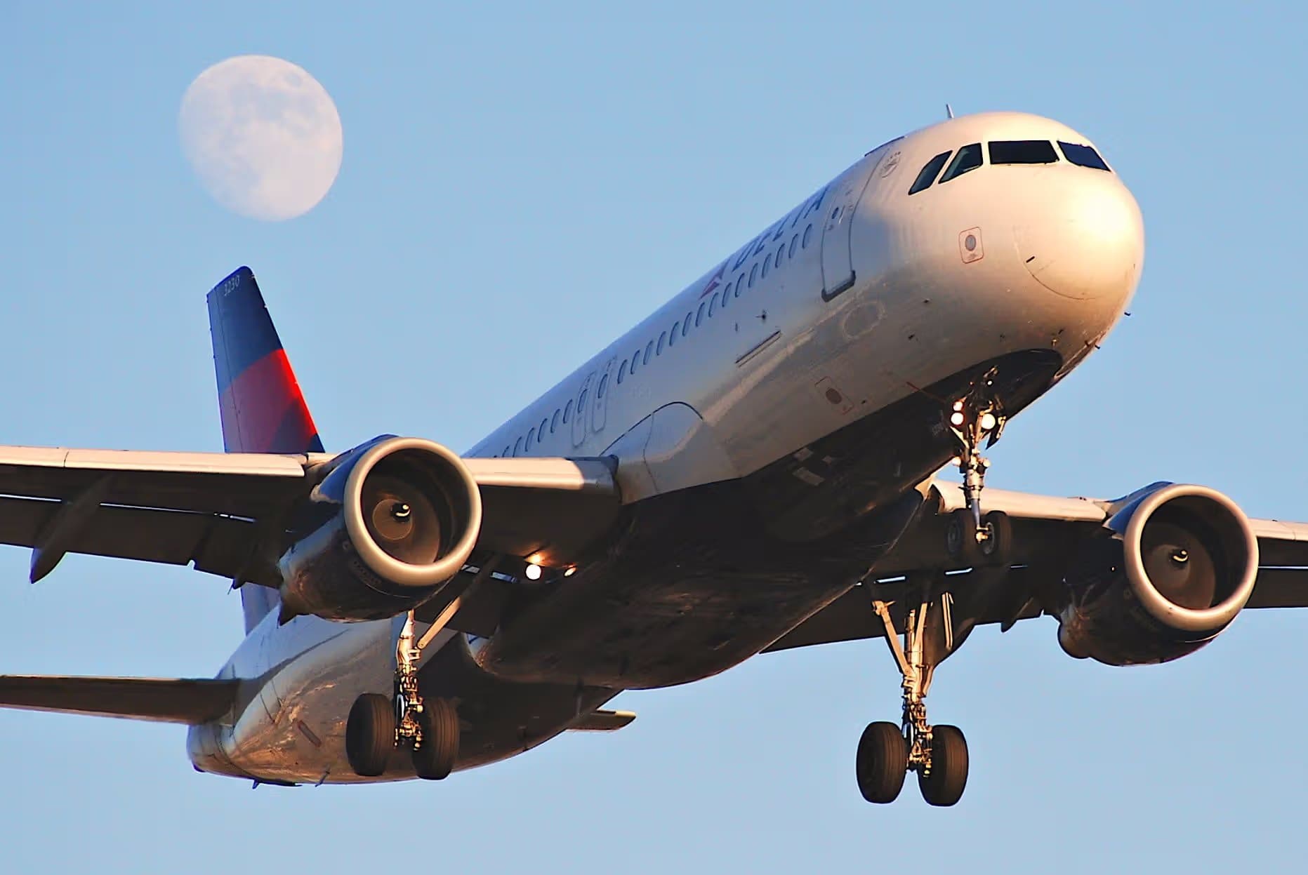 N330NW — Airbus