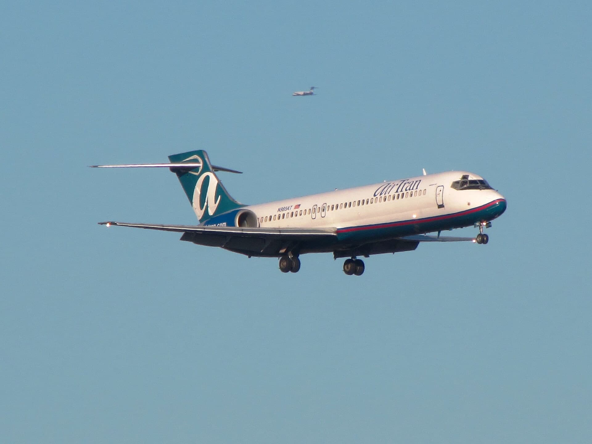 N985AT — Boeing
