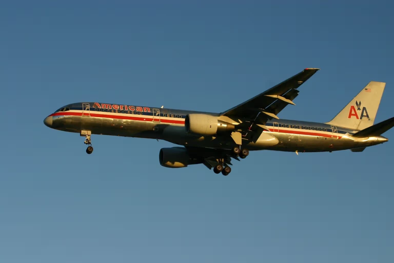N713TW — Boeing