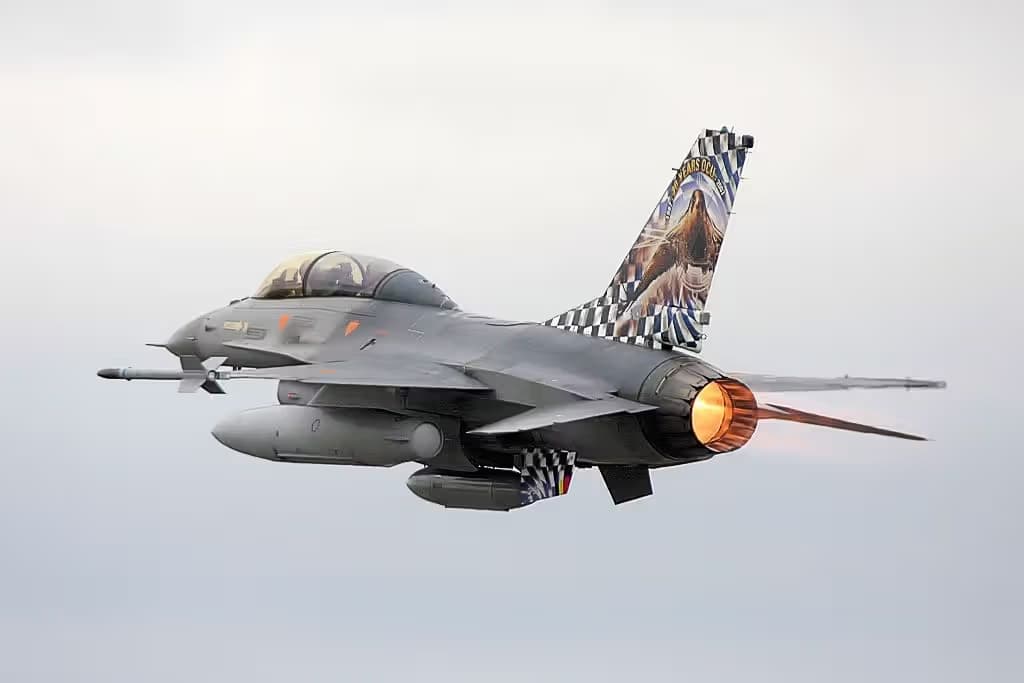 Unidentified — Lockheed