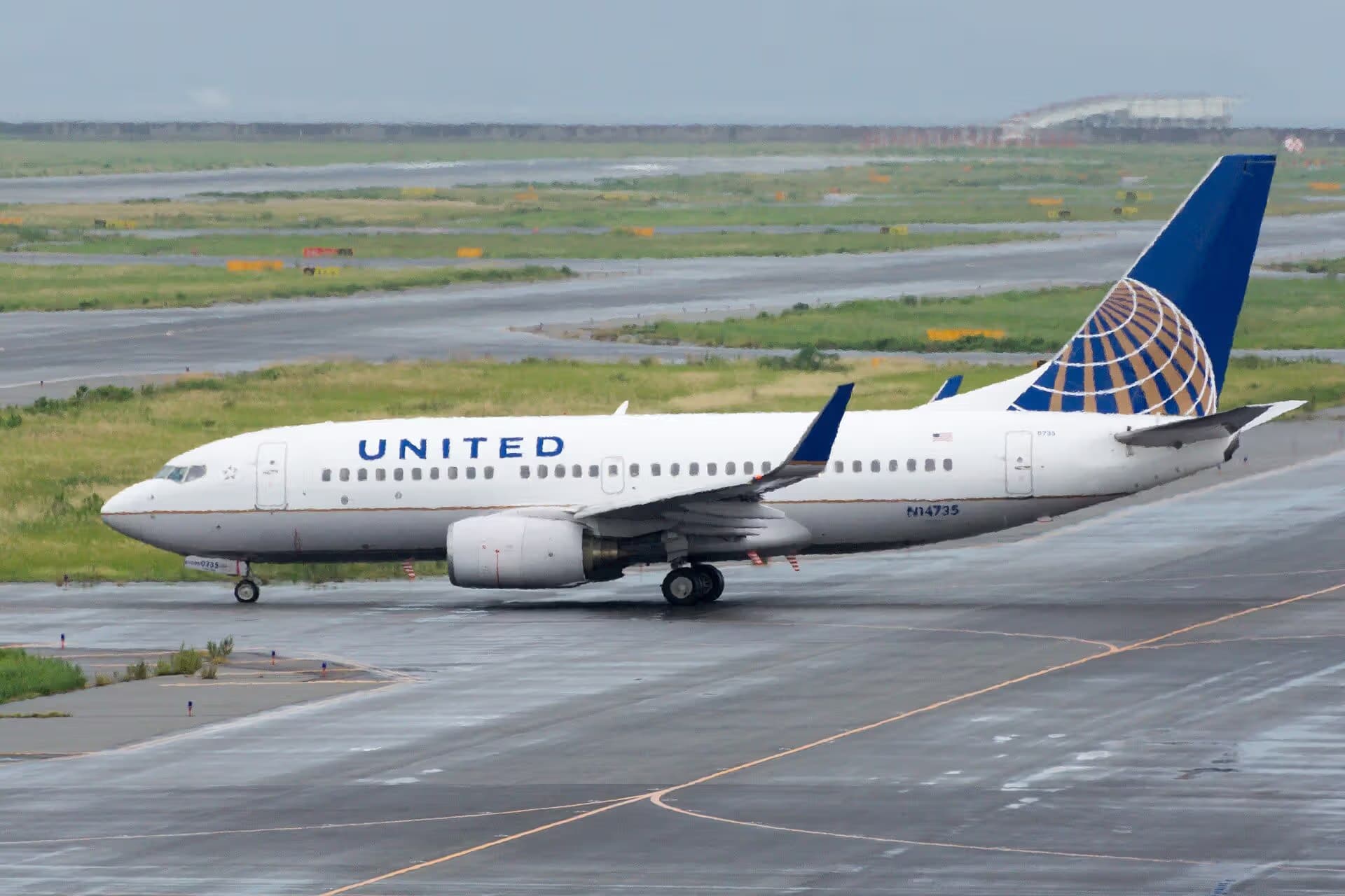 N14735 — Boeing