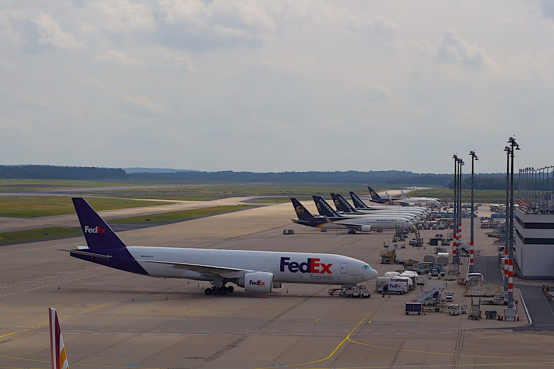 N855FD — Twin-engine aircraft at Cologne Bonn Airport