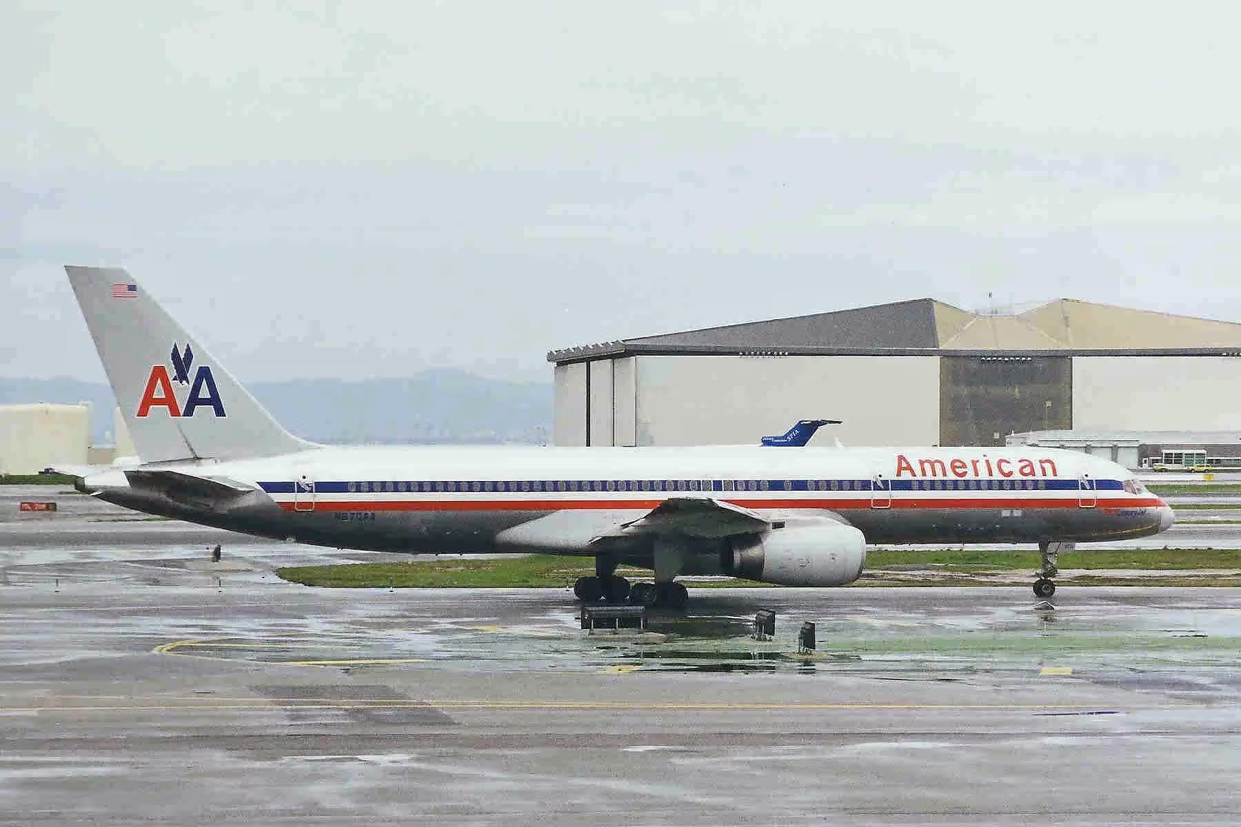 N670AA — Boeing