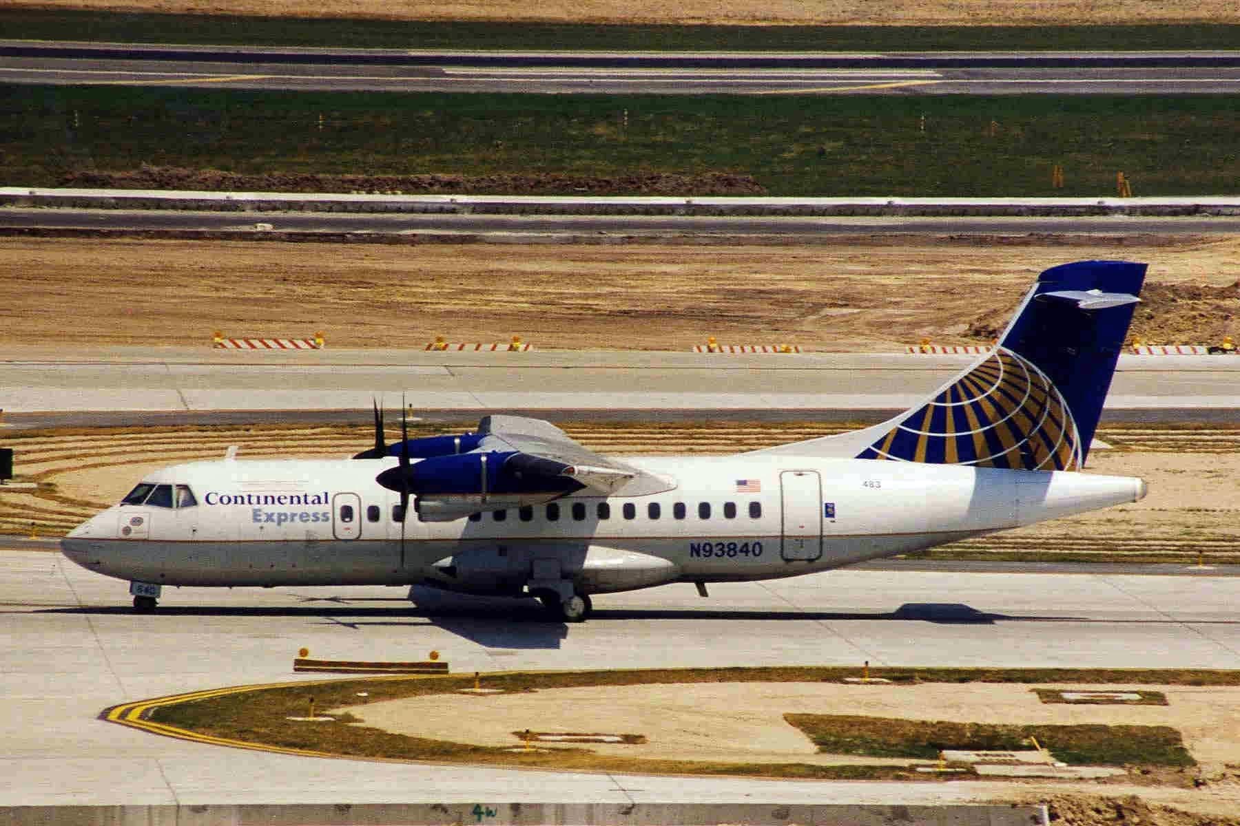 N93840 — Twin-engine aircraft