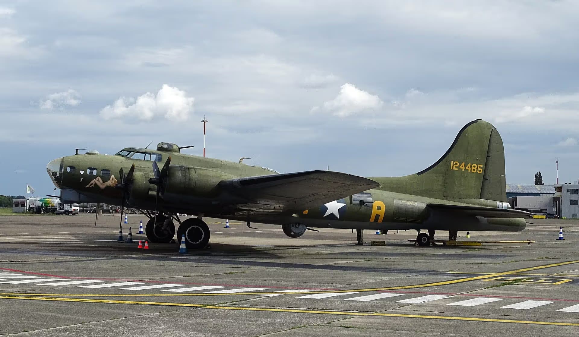 Unidentified — Warbird