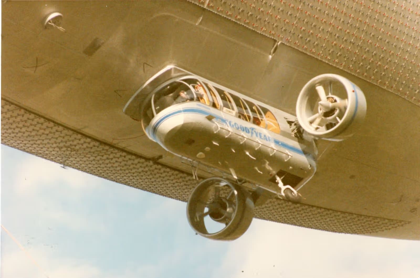 Unidentified — Aircraft