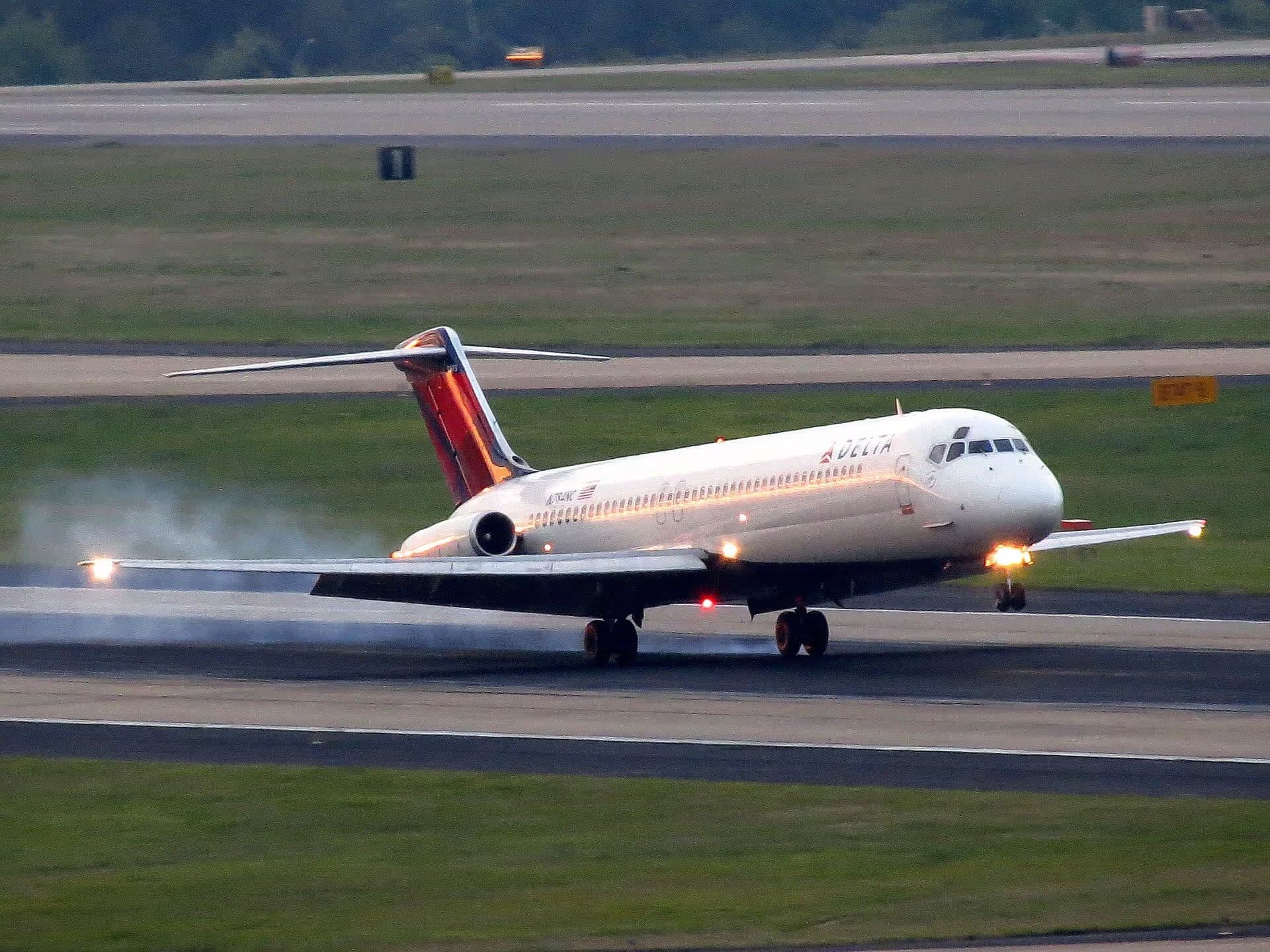 N784NC — Twin-engine aircraft