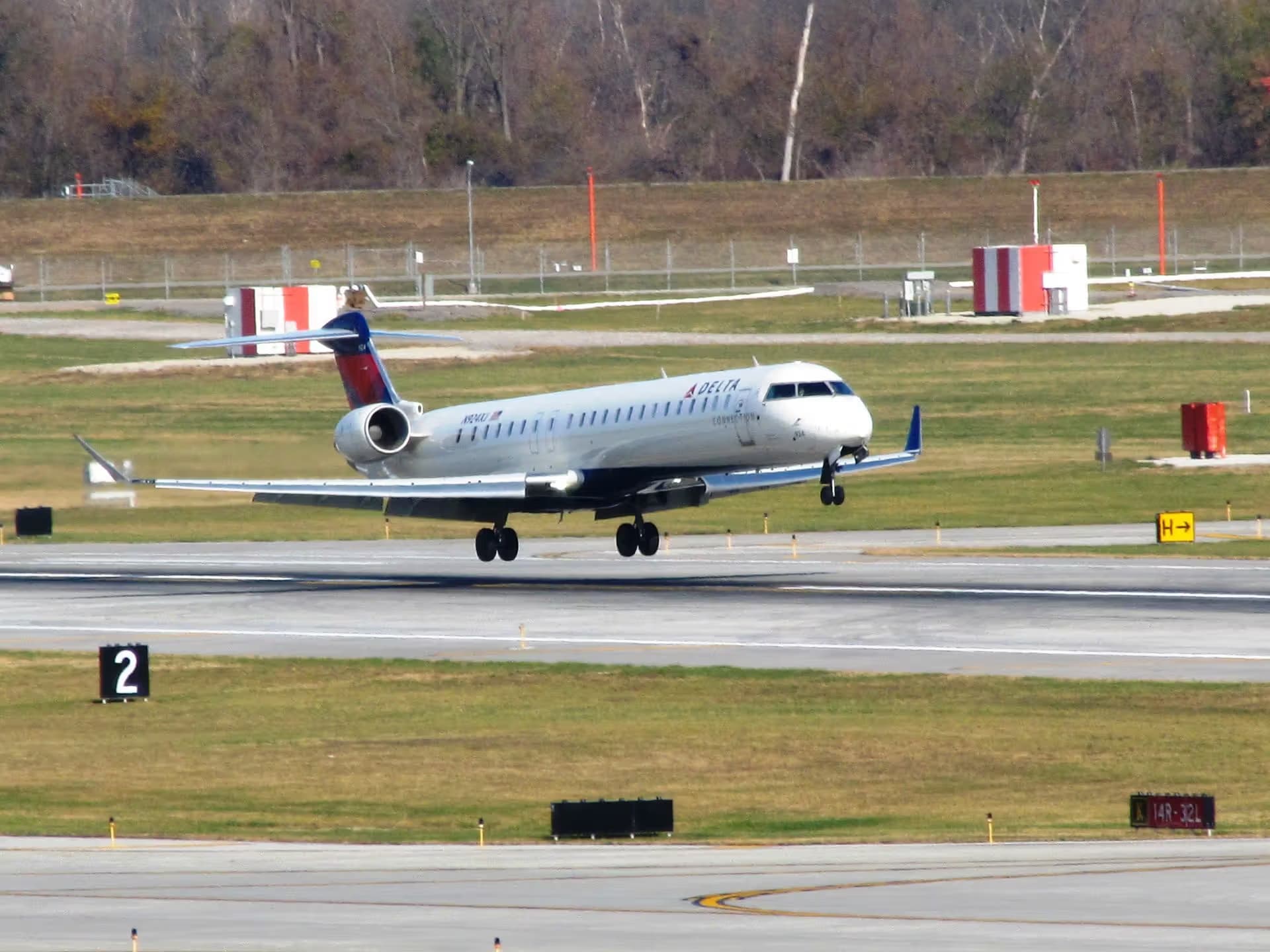 N924XJ — Bombardier