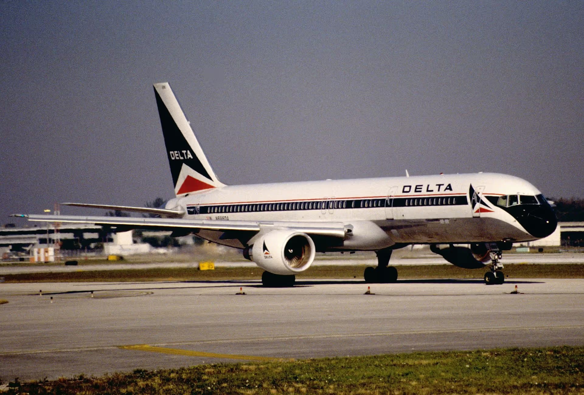N686DA — Boeing