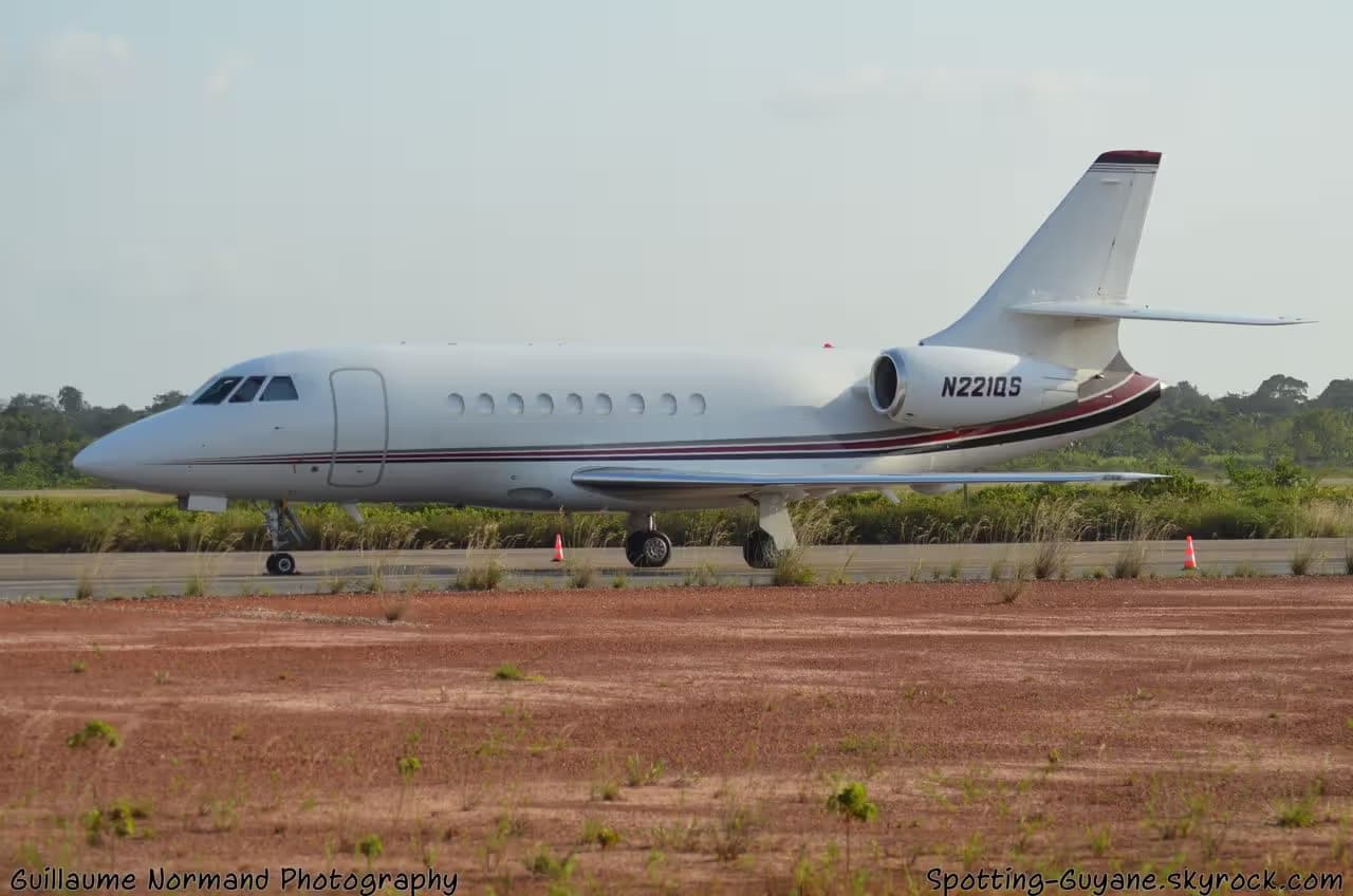 N221QS — Business jet