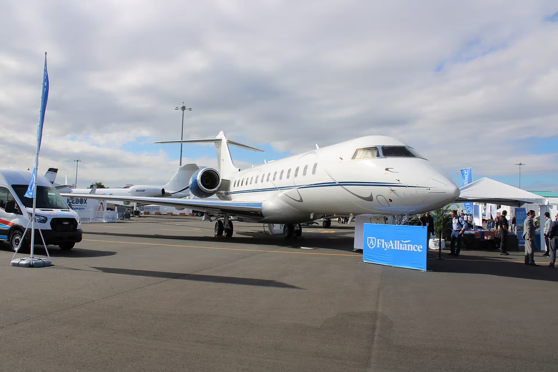N640W — Business jet