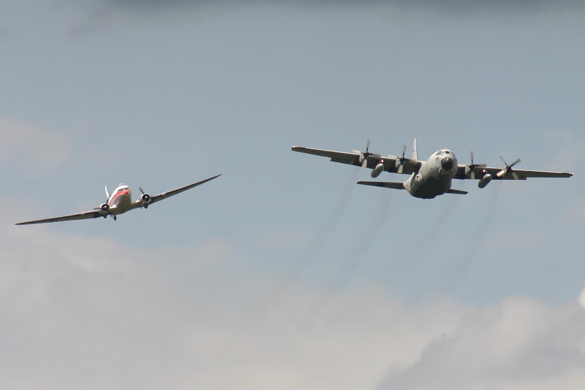N49AG — Twin-engine aircraft