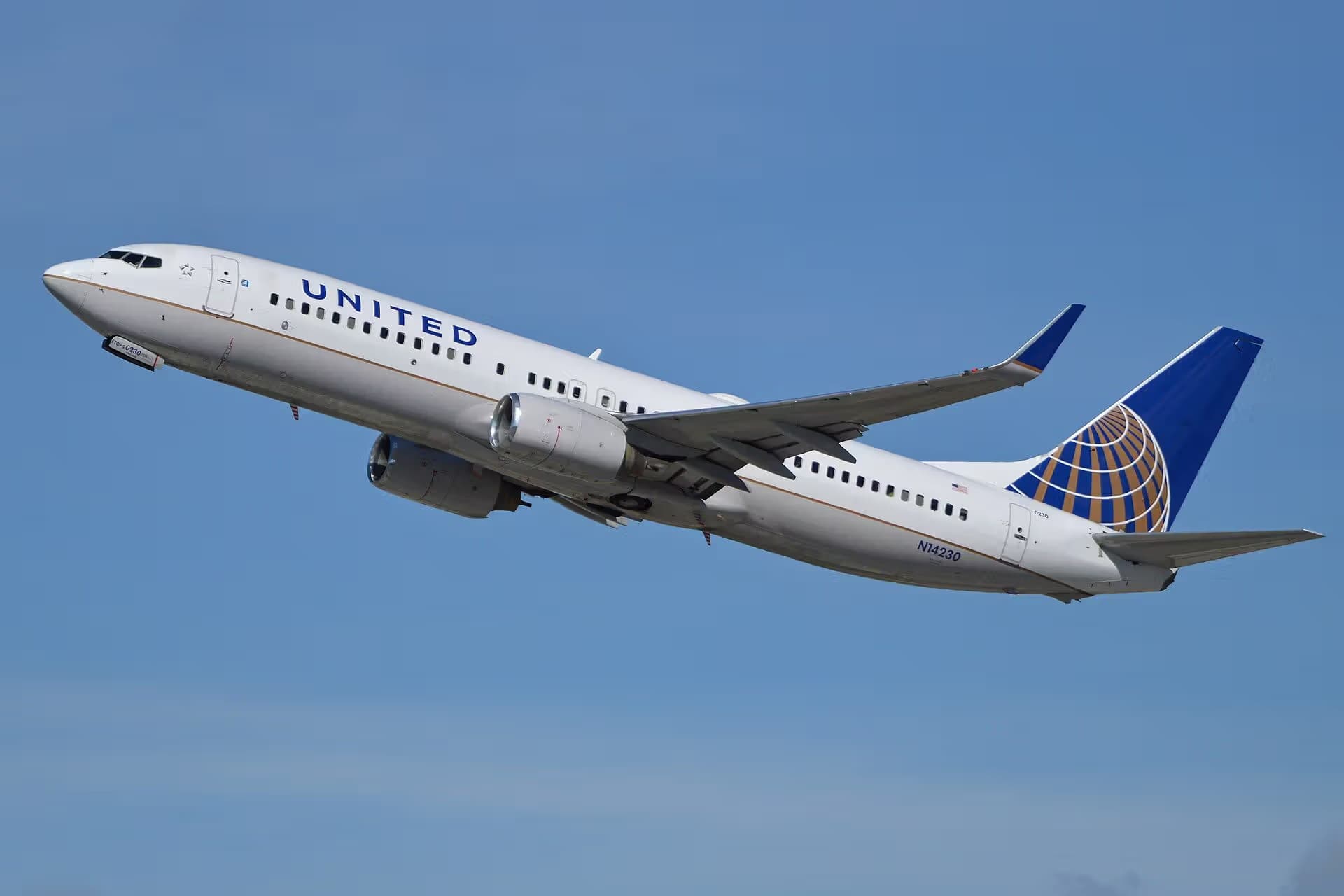 N14230 — Twin-engine aircraft