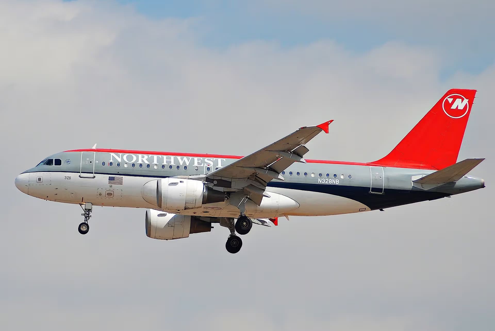 N328NB — Airbus