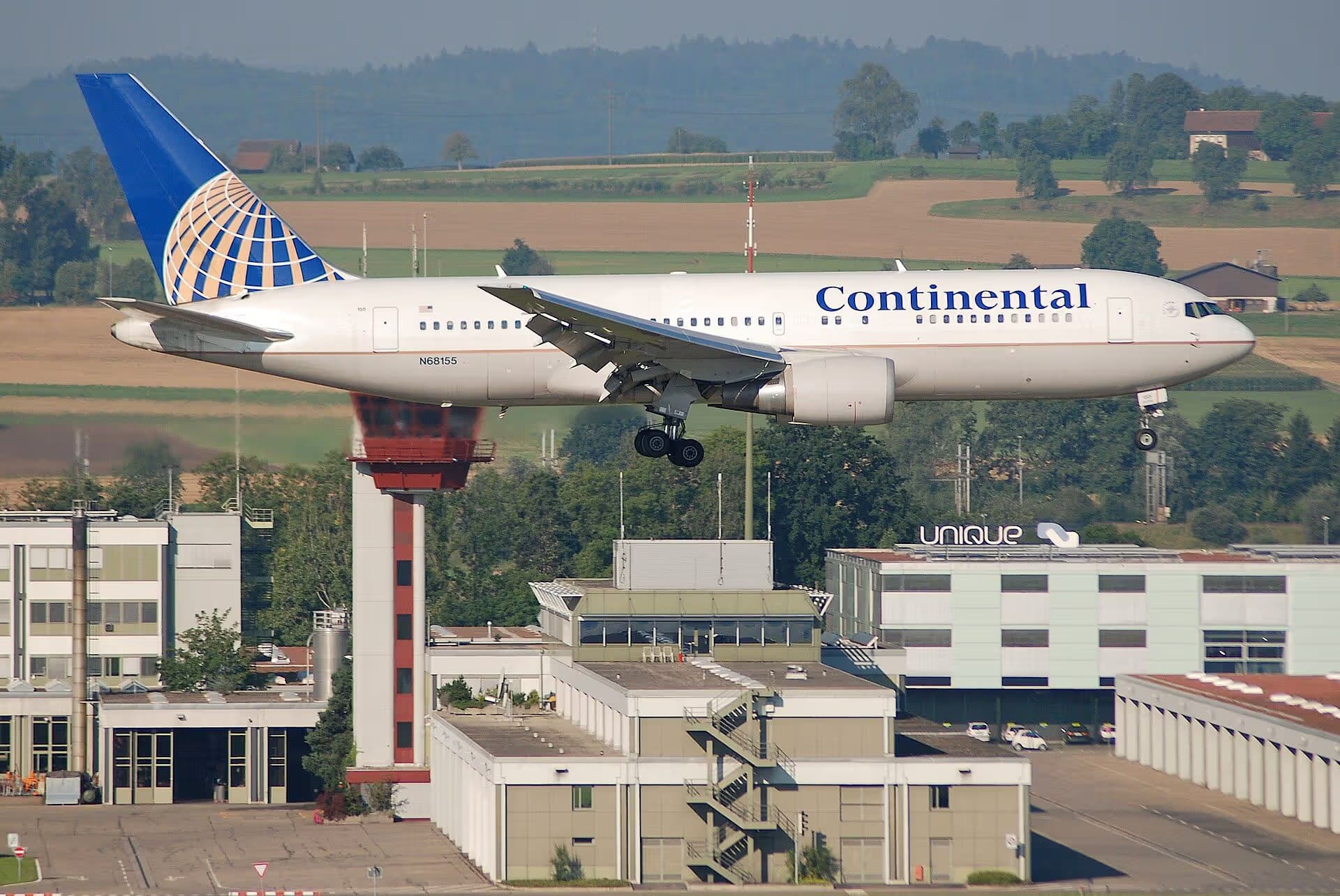 N68155 — Twin-engine aircraft