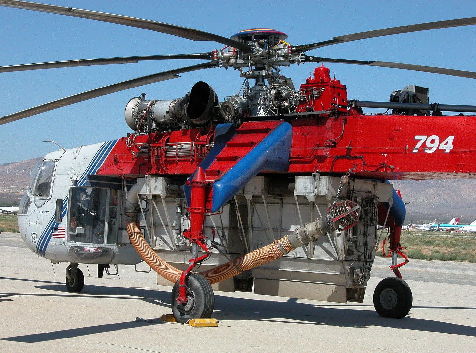 N44094 — Helicopter