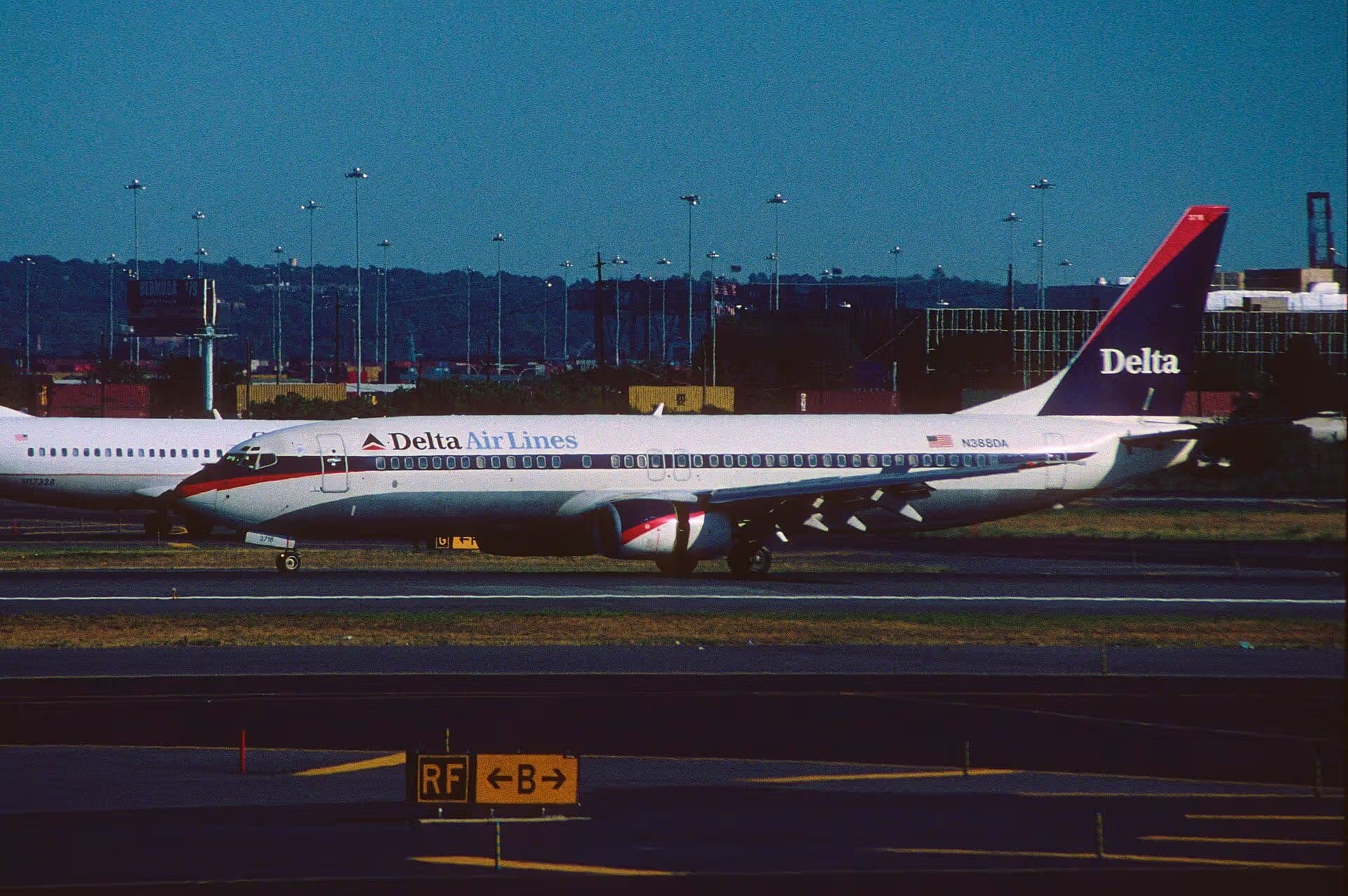 N388DA — Boeing