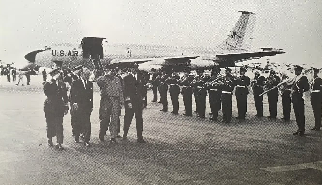 Unidentified — Aircraft