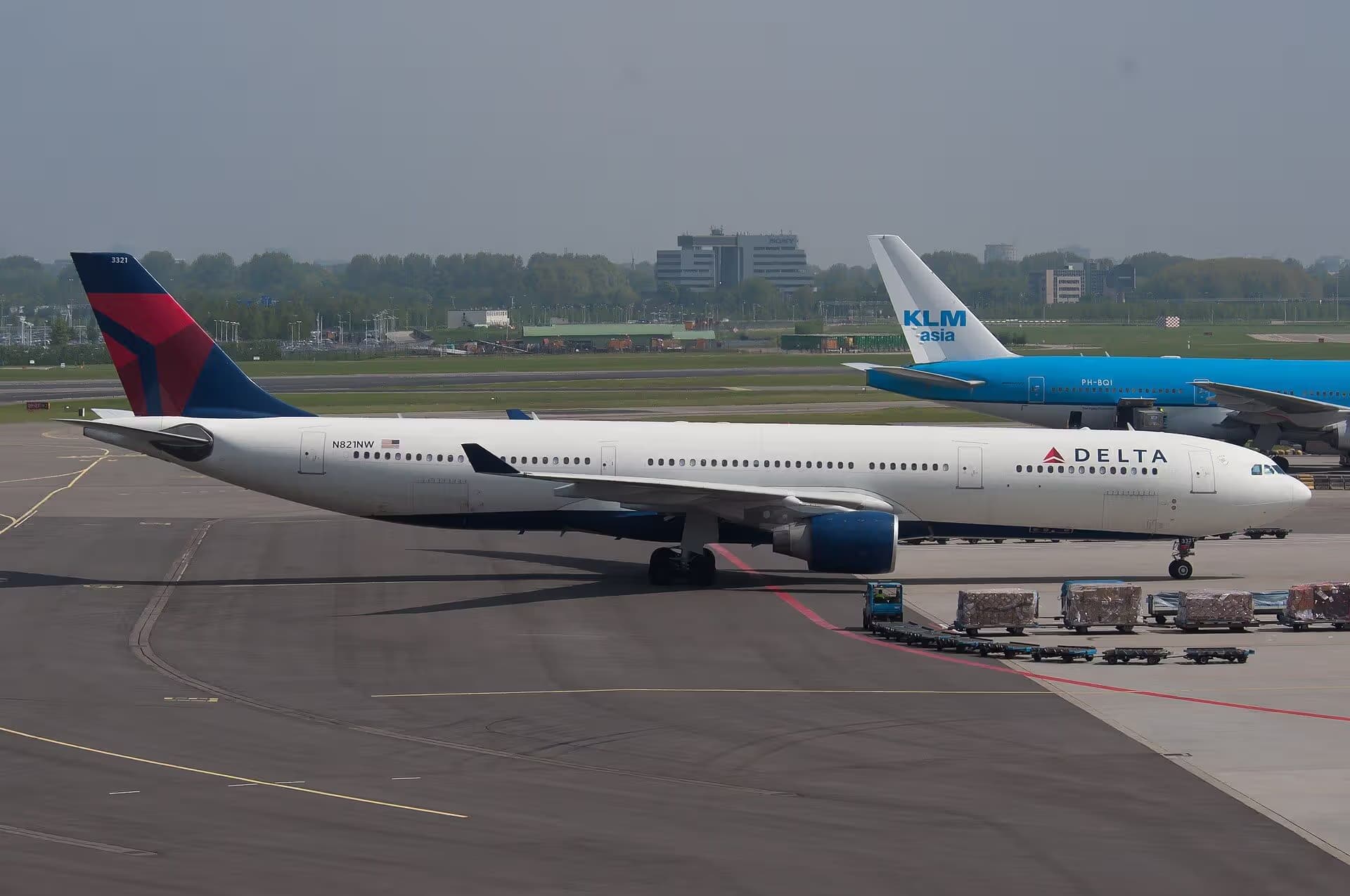 N821NW — Airbus