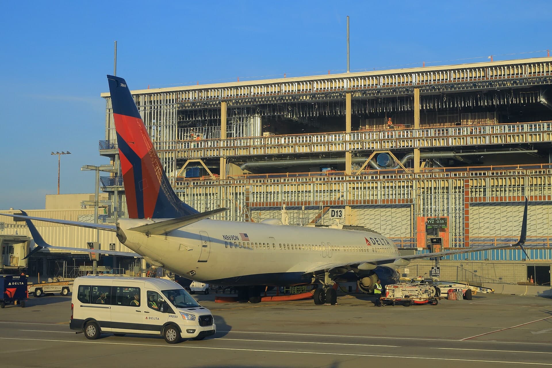 N869DN — Boeing
