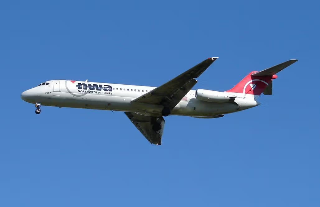 N915RW — Aircraft