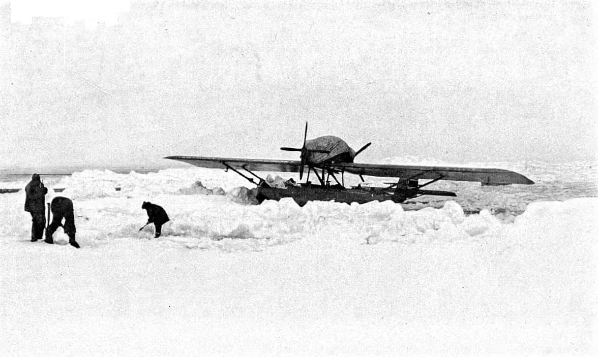N25 — Floatplane