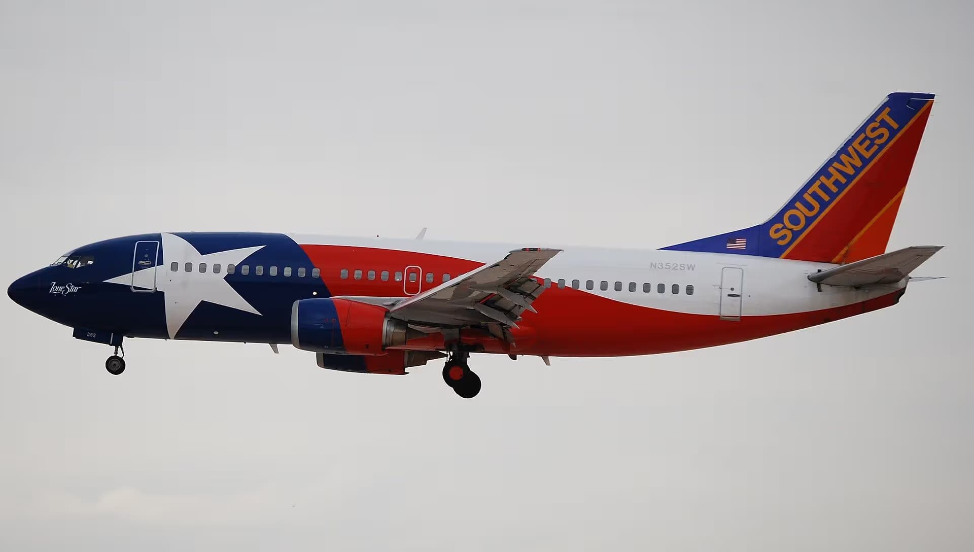 N352SW — Boeing