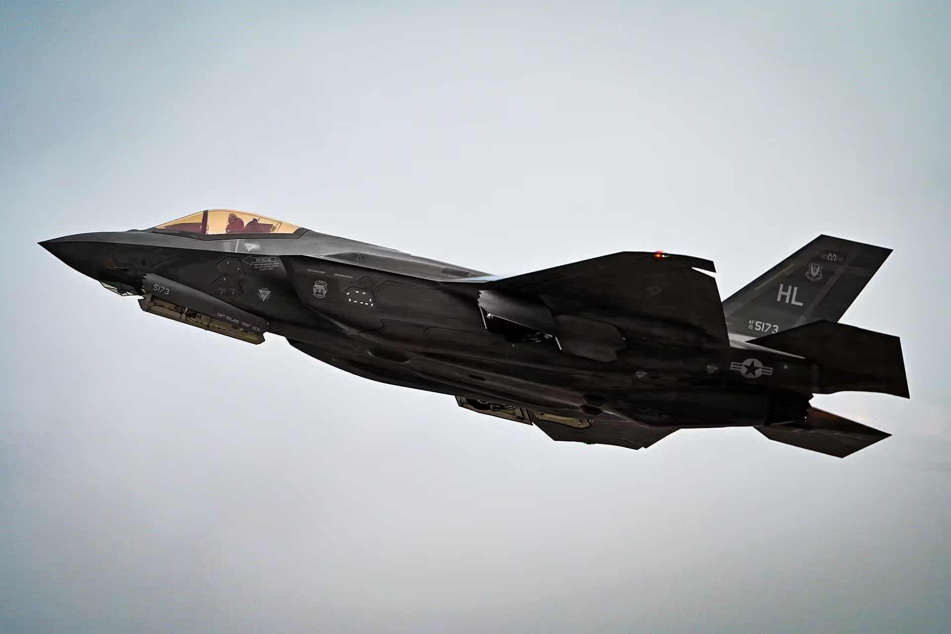Unidentified — Aircraft