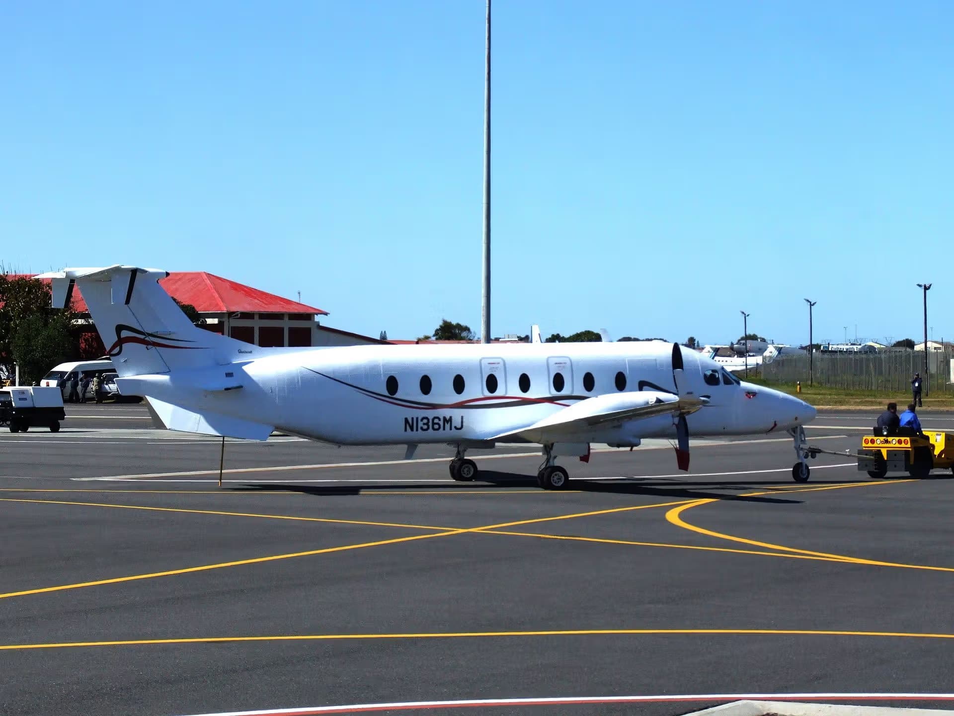 N136MJ — Beechcraft