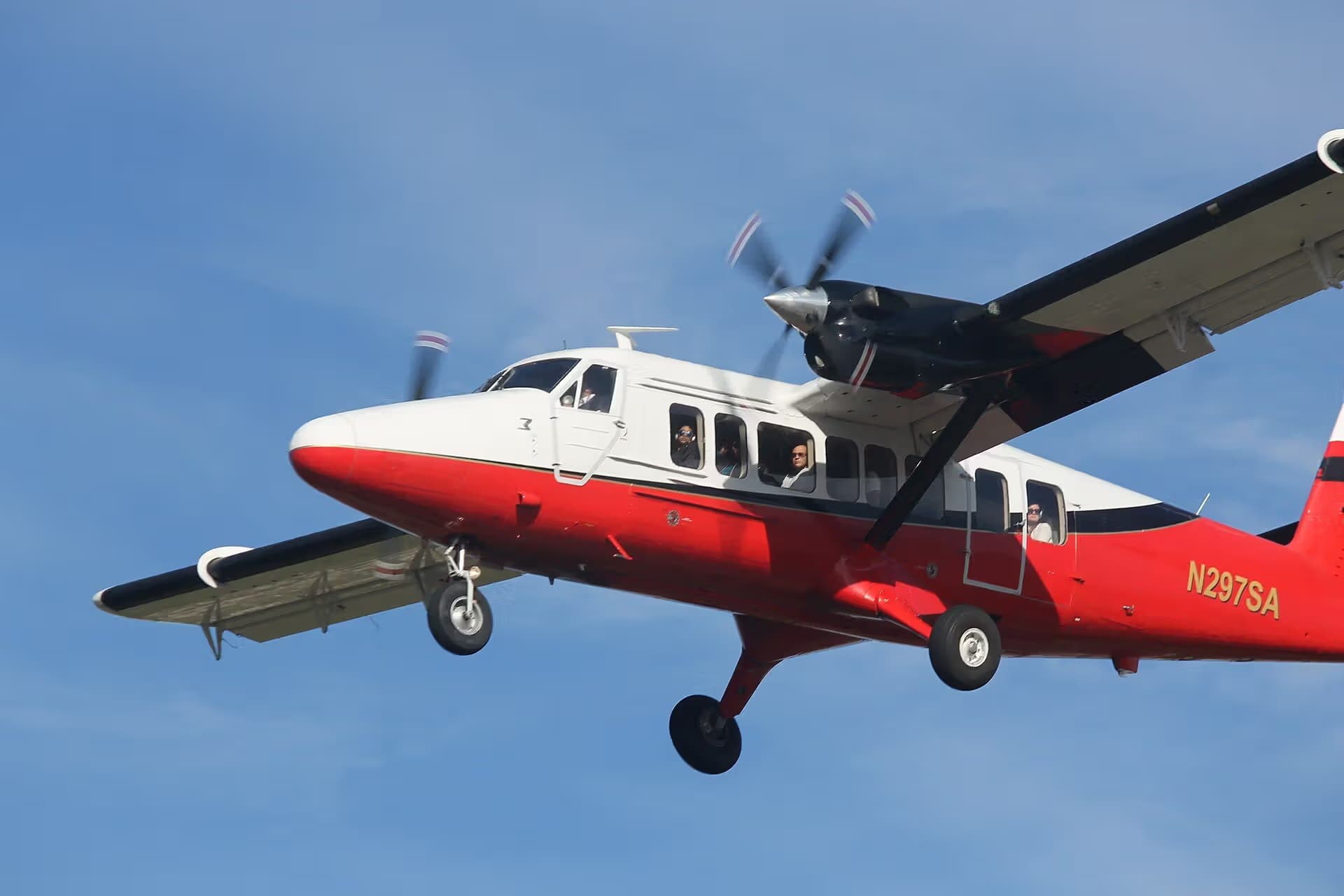 N297SA — De Havilland