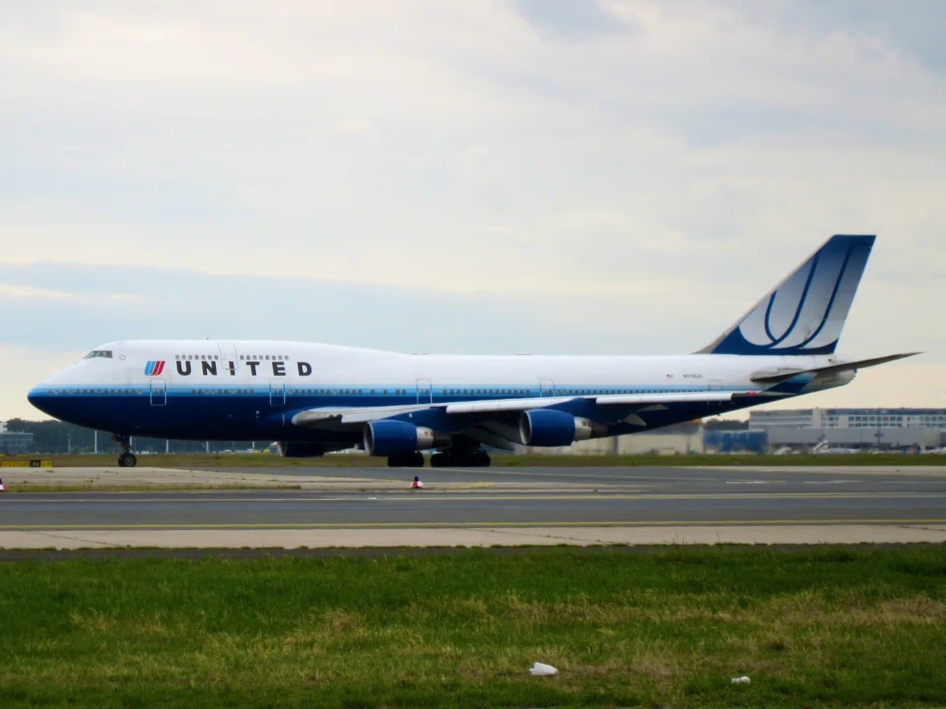 N178UA — Boeing