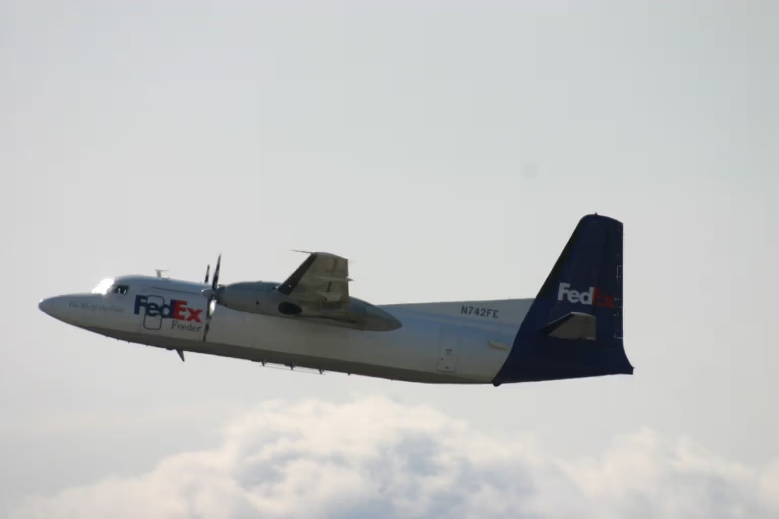 N742FE — Aircraft