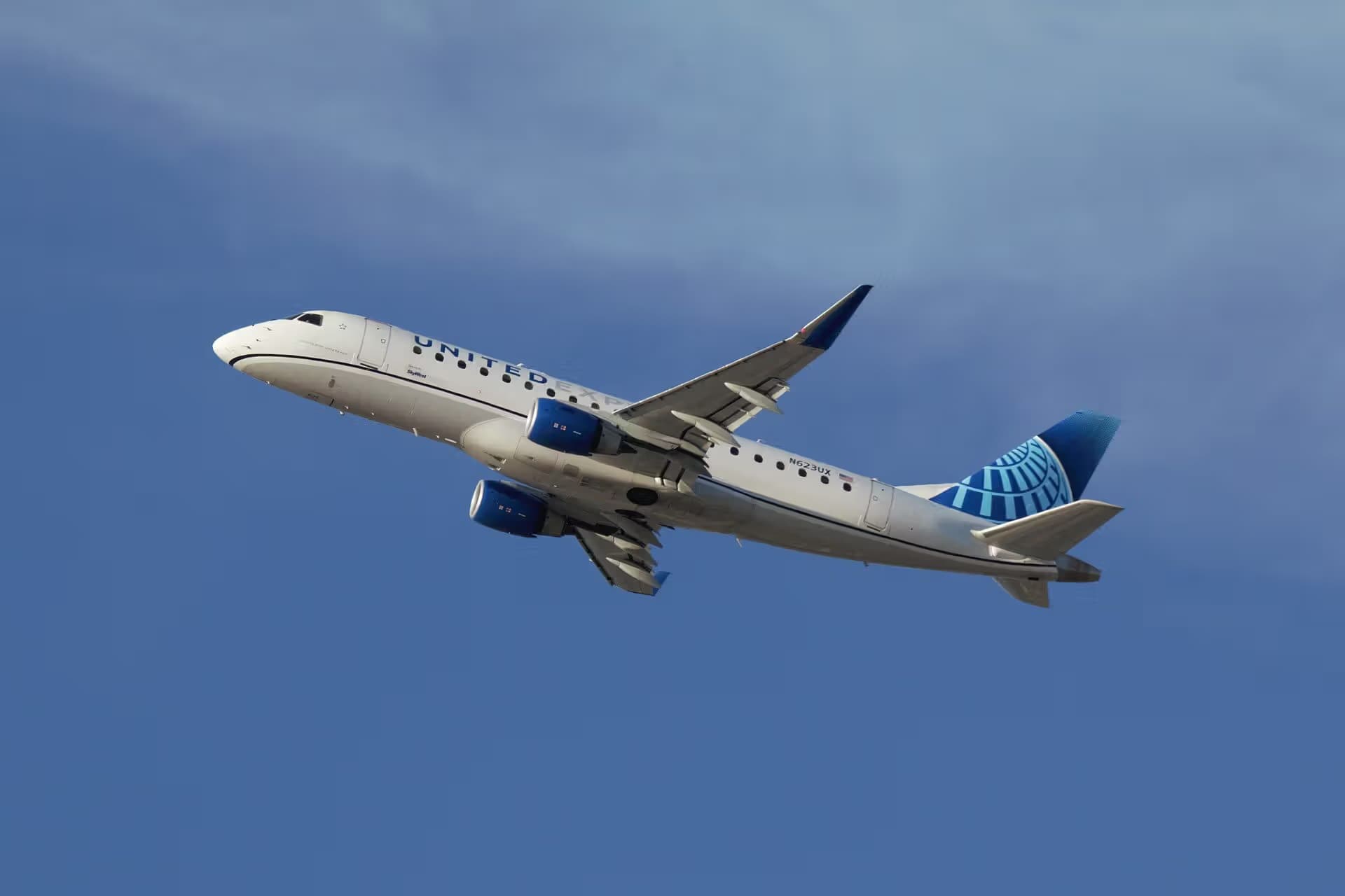 N623UX — Embraer