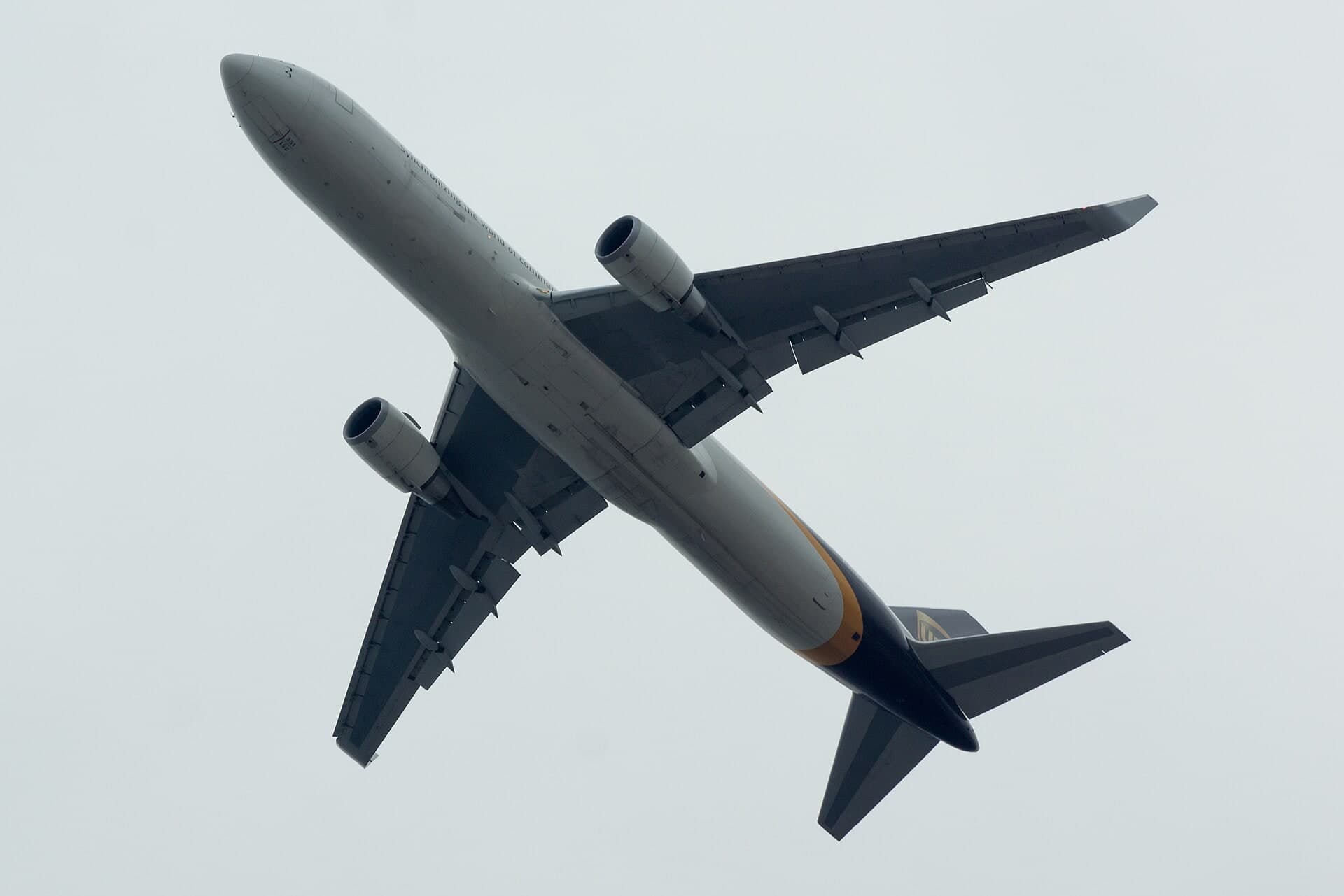N351UP — Twin-engine aircraft
