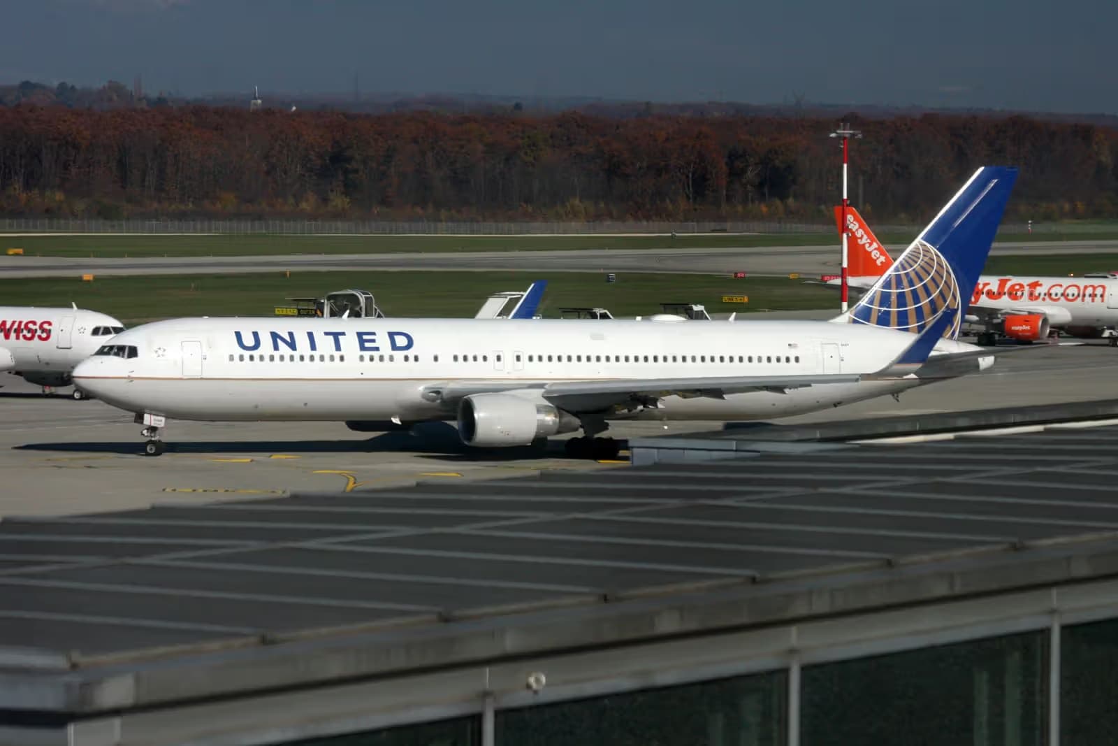 N669UA — Boeing