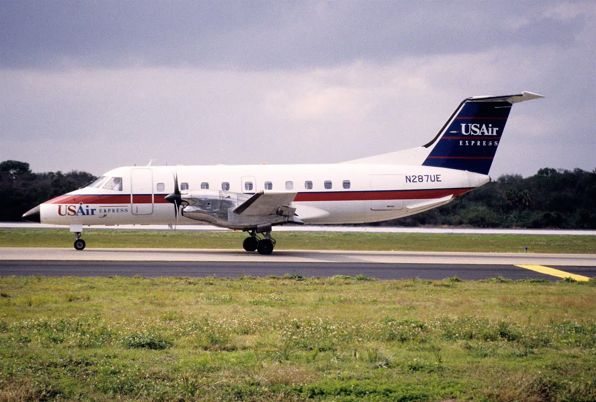 N287UE — Embraer