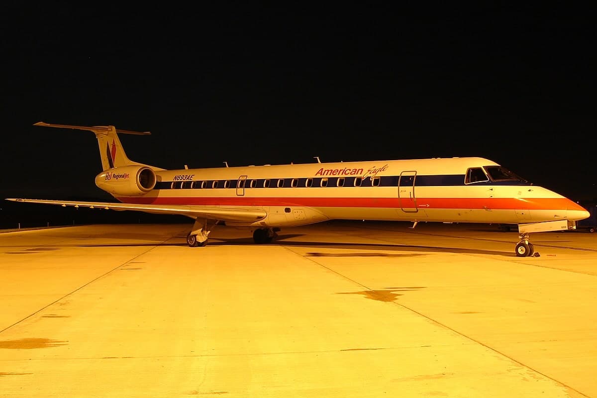 N693AE — Embraer