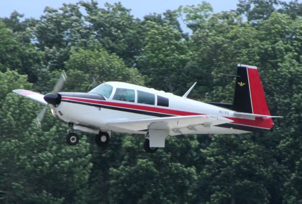 N5781Q — Single-engine aircraft