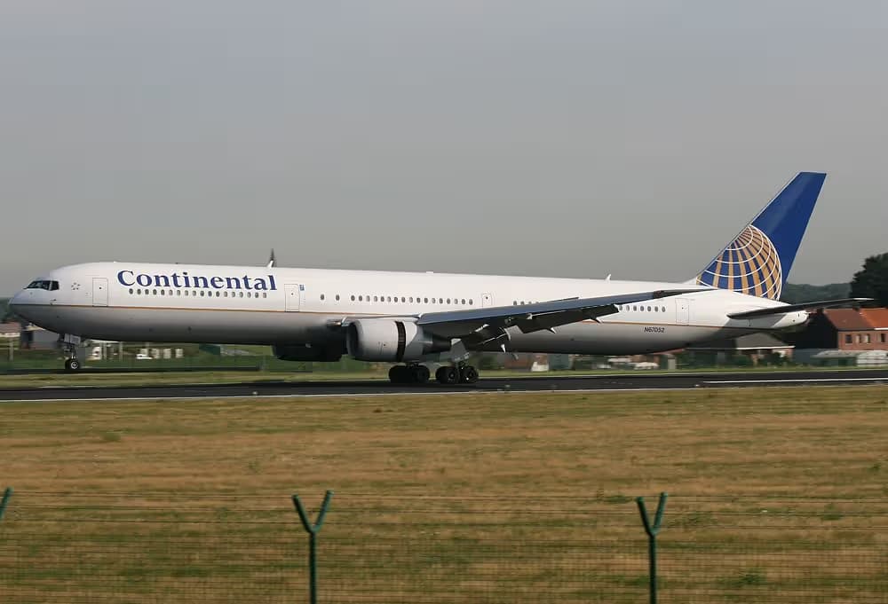 N67052 — Boeing